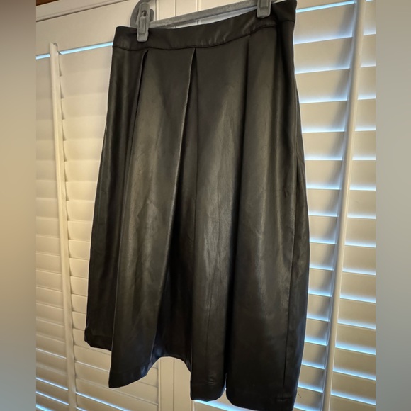Faux Leather Midi Skirt in Black size 6 - Picture 2 of 6